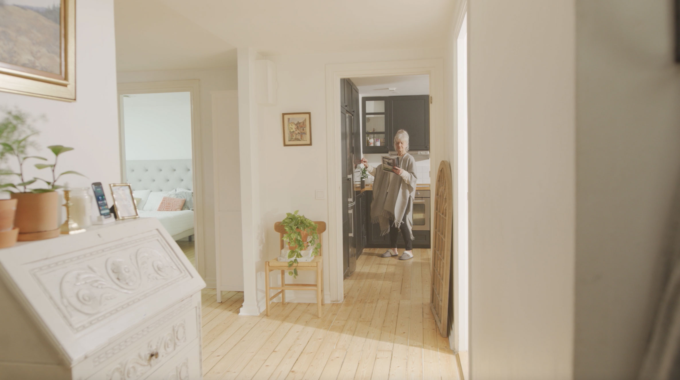 Mother prepares for a visit from her daughter